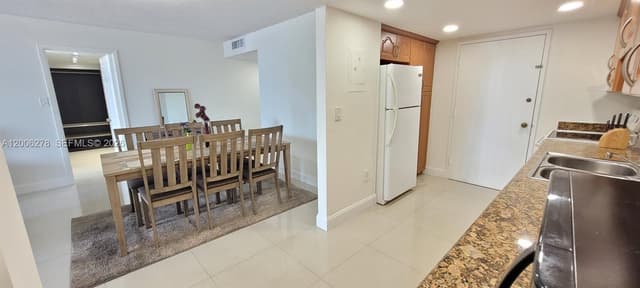 18011 Biscayne Blvd # 402, Aventura FL 33160 - Aventura, FL - Photo 2