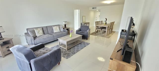 18011 Biscayne Blvd # 402, Aventura FL 33160 - Aventura, FL - Photo 5