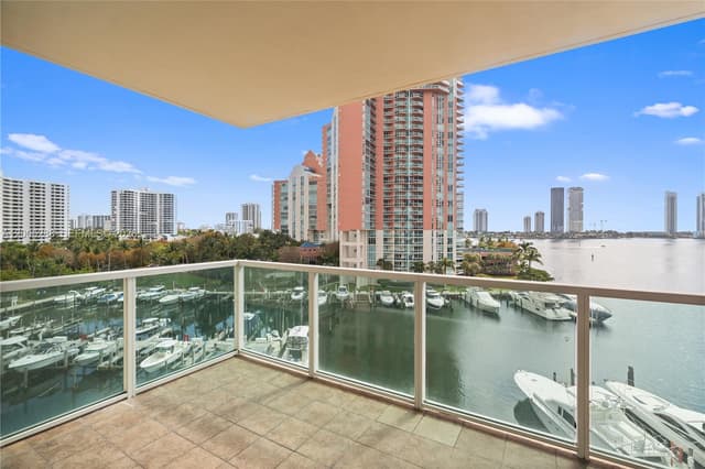 3330 NE 190th St # 712, Aventura FL 33180 - Aventura, FL - Photo 2