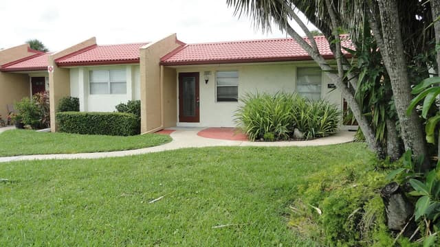 117 Golden River Drive, West Palm Beach FL 33411 - West Palm Beach, FL - Photo 3