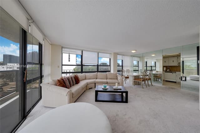 600 NE 36th St # 421, Miami FL 33137 - Miami, FL - Photo 2
