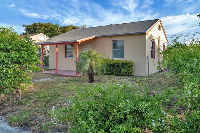 562 W 4th St, Riviera Beach FL 33404 - Riviera Beach, FL - Photo 2