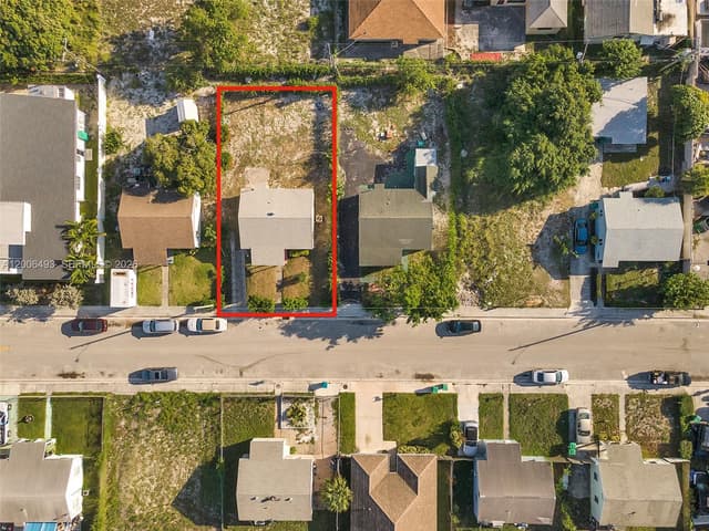 562 W 4th St, Riviera Beach FL 33404 - Riviera Beach, FL - Photo 6