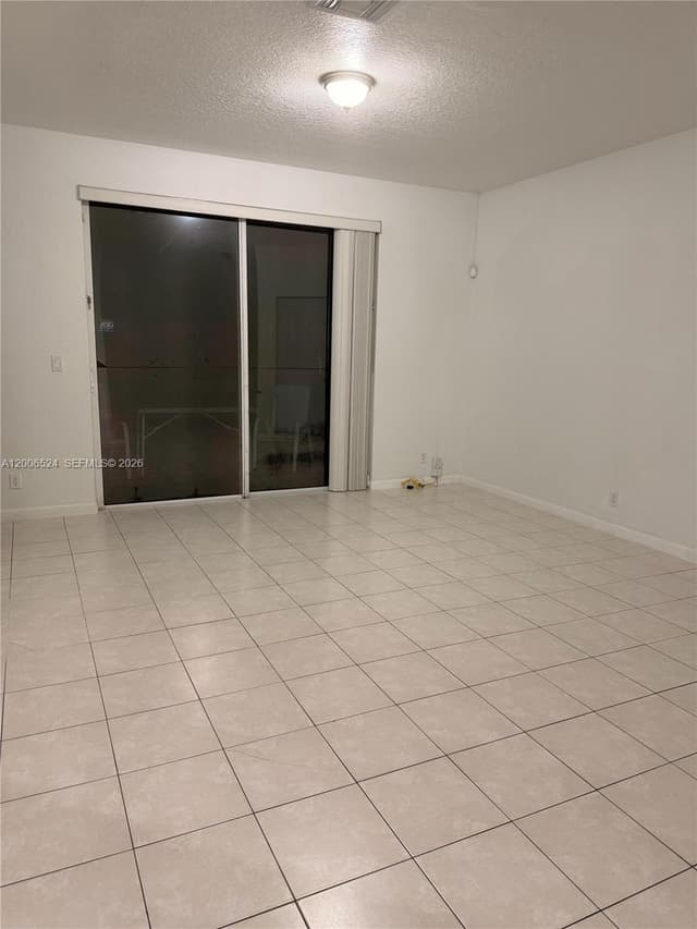 9040 NW 54th St, Sunrise FL 33351 - Sunrise, FL - Photo 6