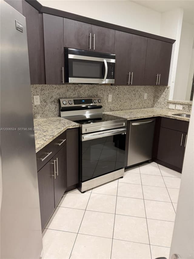 9040 NW 54th St, Sunrise FL 33351 - Sunrise, FL - Photo 3