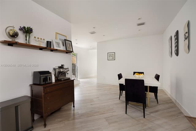 2931 SW 27th Ter # 2931, Miami FL 33133 - Miami, FL - Photo 5