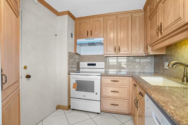 111 N Pompano Beach Boulevard # 1609, Pompano Beach FL 33062 - Pompano Beach, FL - Photo 4