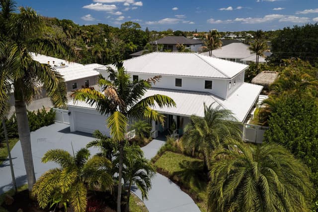 19298 Gulfstream Drive, Jupiter FL 33469 - Jupiter, FL - Photo 3