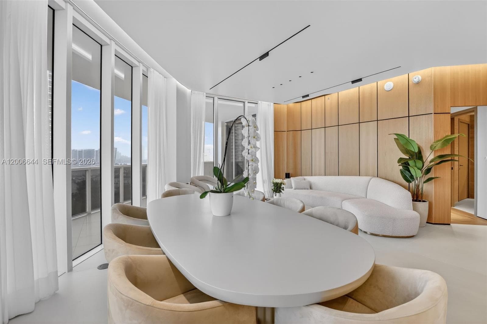 4100 Island Blvd # 904, Aventura FL 33160