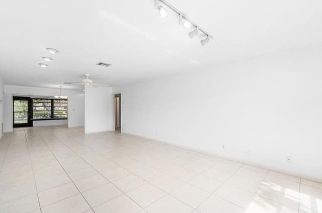 10120 Eaglewood Terrace # B, Boynton Beach FL 33436 - Boynton Beach, FL - Photo 4