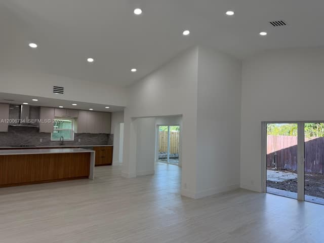 7917 Chula Vista Cres, Boca Raton FL 33433 - Boca Raton, FL - Photo 6