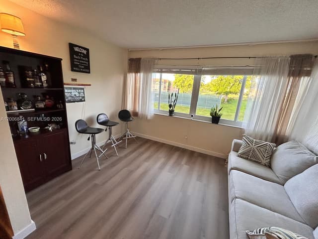 9801 Sunrise Lakes Blvd # 208, Sunrise FL 33322 - Sunrise, FL - Photo 5