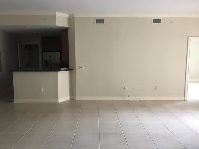 16102 Emerald Estates Drive # 212, Weston FL 33331 - Weston, FL - Photo 4