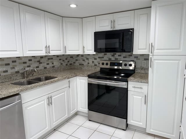 400 Kings Point Dr # 608, Sunny Isles Beach FL 33160 - Sunny Isles Beach, FL - Photo 4
