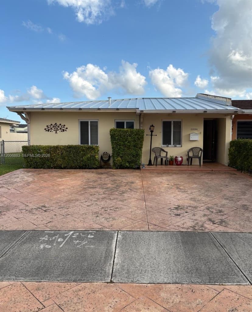 10106 SW 20th St, Miami FL 33165