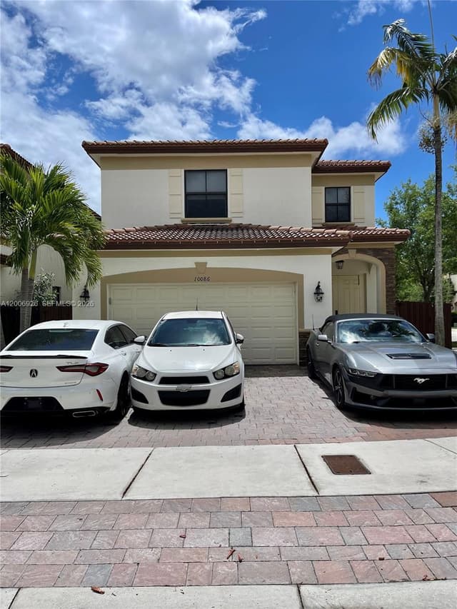 10086 NW 89th Ter, Doral FL 33178 - Doral, FL - Photo 2
