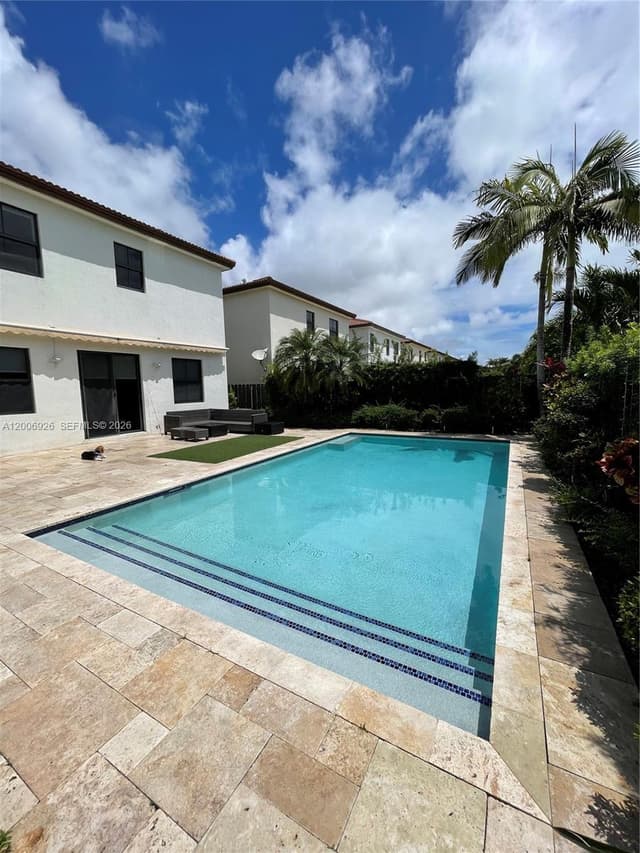 10086 NW 89th Ter, Doral FL 33178 - Doral, FL - Photo 3