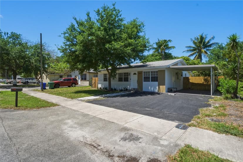 1657 SW 44th Ave, Fort Lauderdale FL 33317