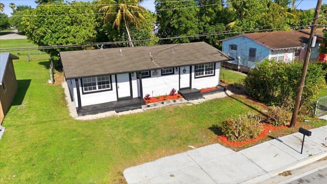270 SW 10th Avenue, South Bay FL 33493 - South Bay, FL - Photo 4