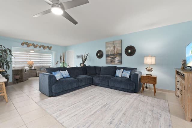 1177 S Drive Circle # B, Delray Beach FL 33445 - Delray Beach, FL - Photo 6