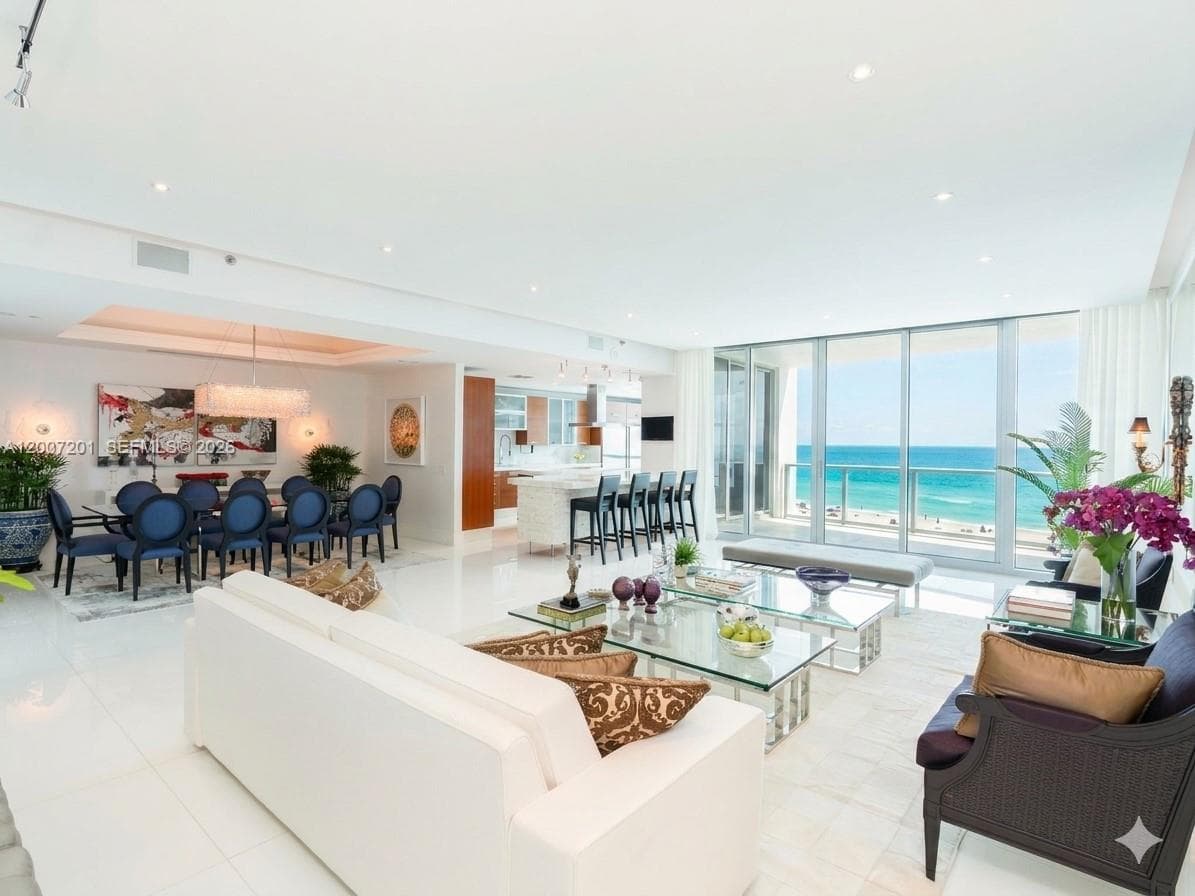 5959 Collins Ave # 906, Miami Beach FL 33140