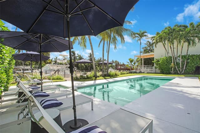 815 NE 76th St, Miami FL 33138 - Miami, FL - Photo 2