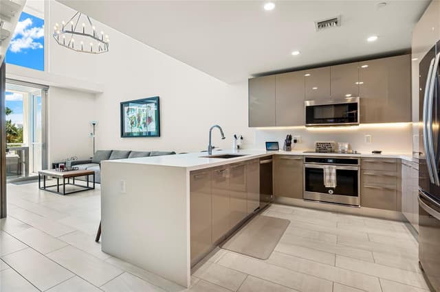 2000 Metropica Way # 216, Sunrise FL 33323 - Sunrise, FL - Photo 2