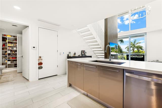 2000 Metropica Way # 216, Sunrise FL 33323 - Sunrise, FL - Photo 5