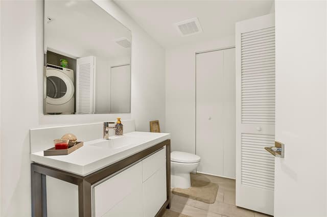 2000 Metropica Way # 216, Sunrise FL 33323 - Sunrise, FL - Photo 4