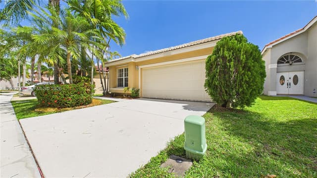 17626 SW 20th St, Miramar FL 33029 - Miramar, FL - Photo 3