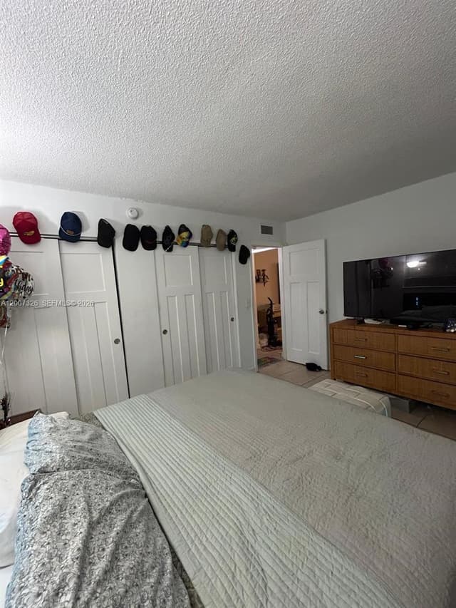 1100 NE 1st Ct # 104, Hallandale Beach FL 33009 - Hallandale Beach, FL - Photo 7