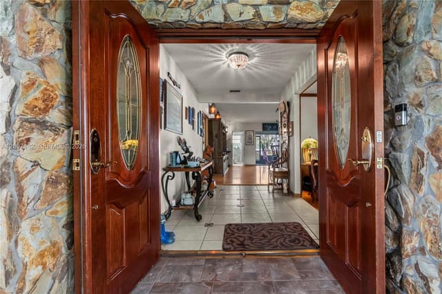 10651 SW 27th St, Davie FL 33328 - Davie, FL - Photo 4