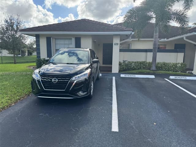 9863 Three Lakes Cir, Boca Raton FL 33428 - Boca Raton, FL - Photo 2