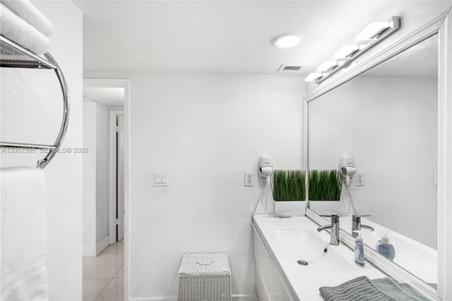 19370 Collins Ave # 1612, Sunny Isles Beach FL 33160 - Sunny Isles Beach, FL - Photo 7