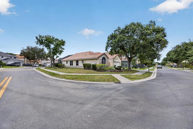 10870 Old Bridgeport Lane, Boca Raton FL 33498 - Boca Raton, FL - Photo 6