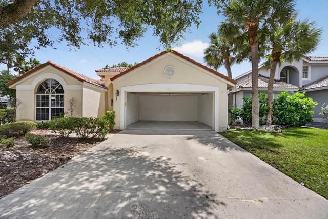 10870 Old Bridgeport Lane, Boca Raton FL 33498 - Boca Raton, FL - Photo 4