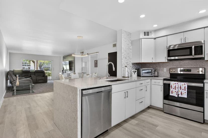 3201 Portofino Point # F1, Coconut Creek FL 33066