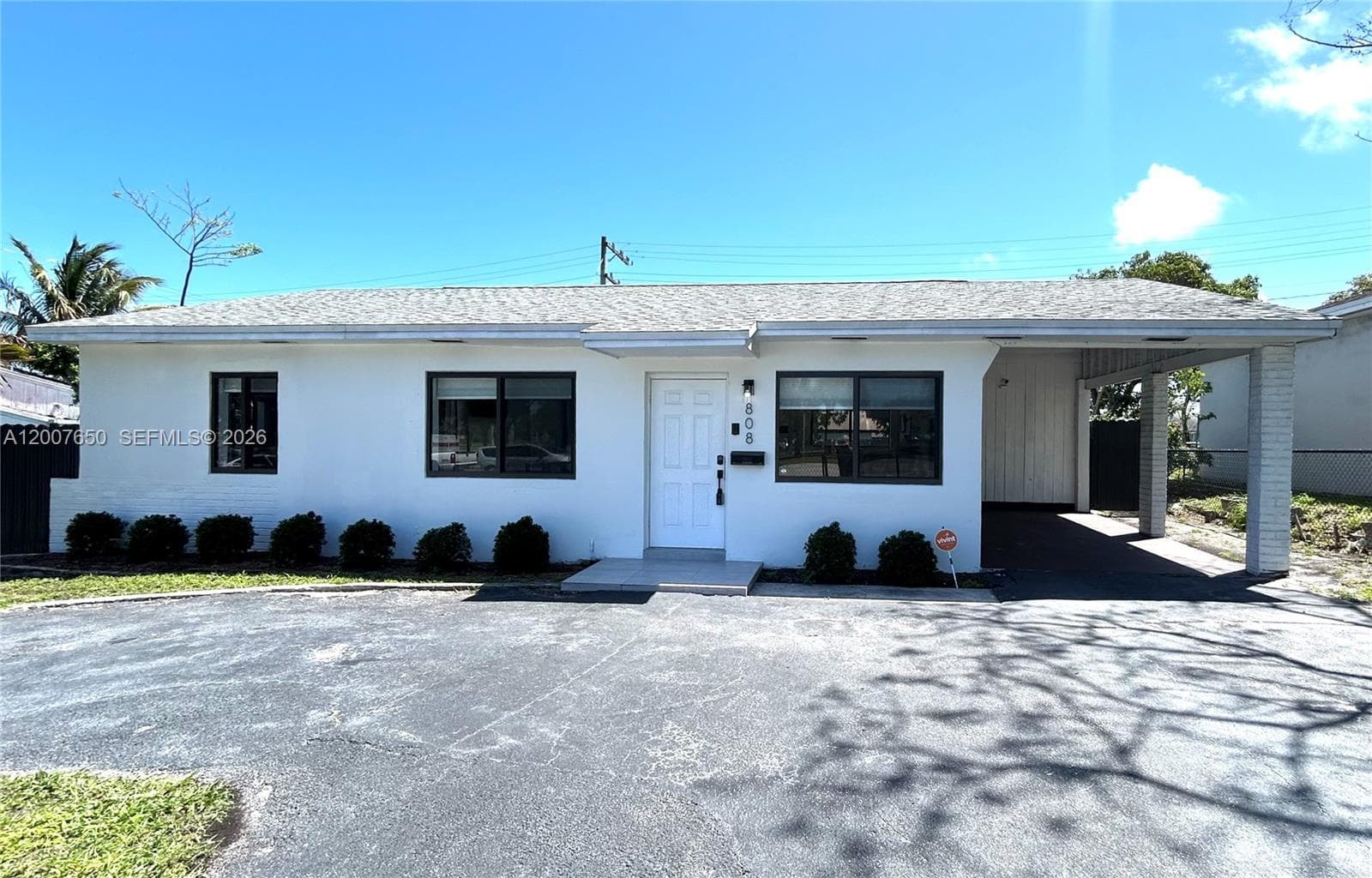808 45th St, West Palm Beach FL 33407