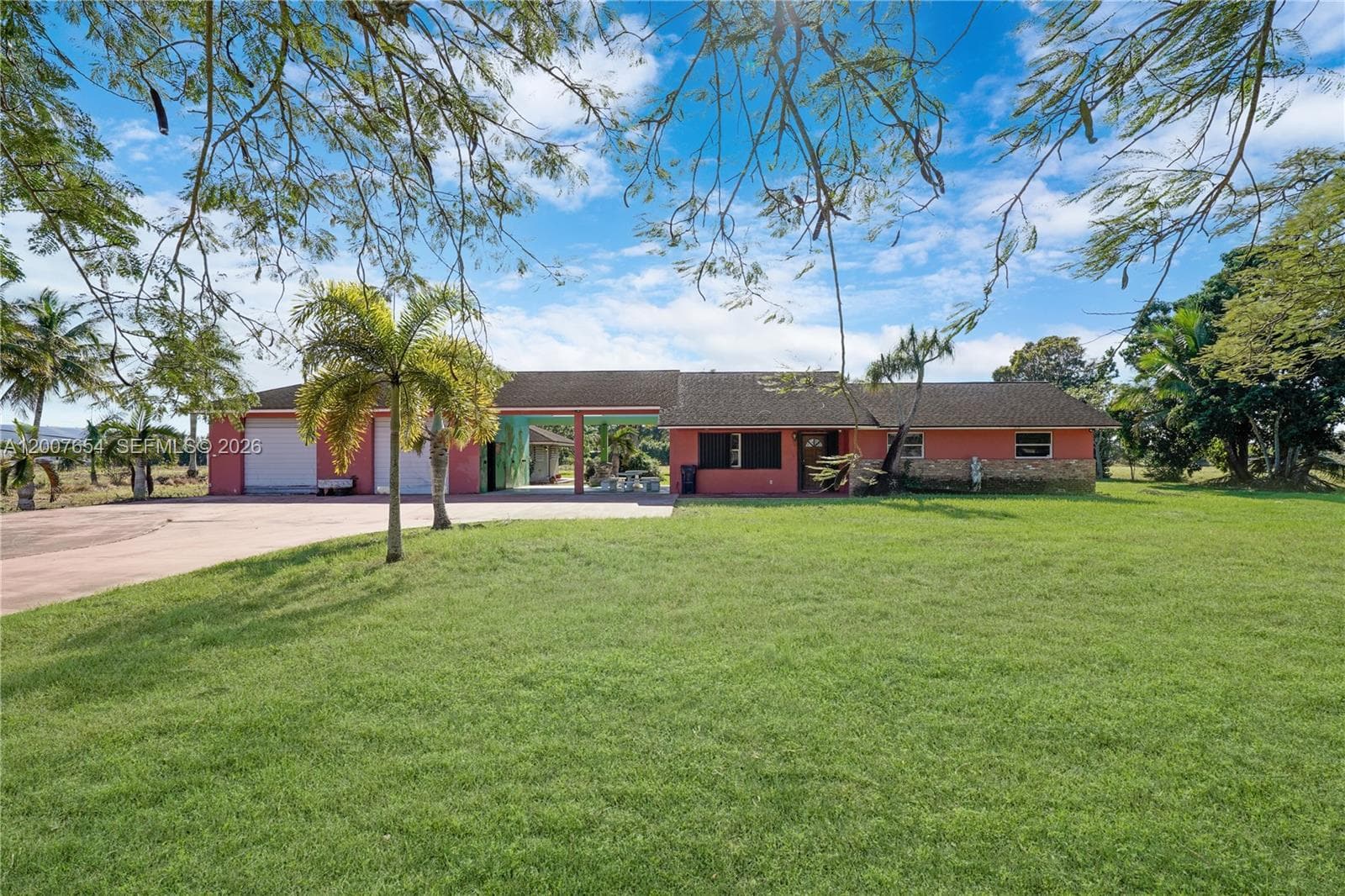 20000 SW 216th St, Miami FL 33170