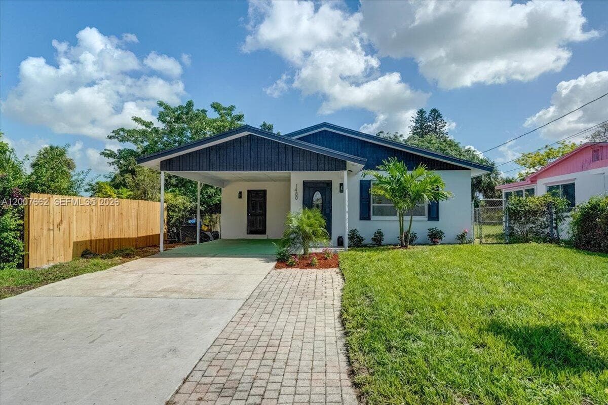 1480 W 36th St, Riviera Beach FL 33404
