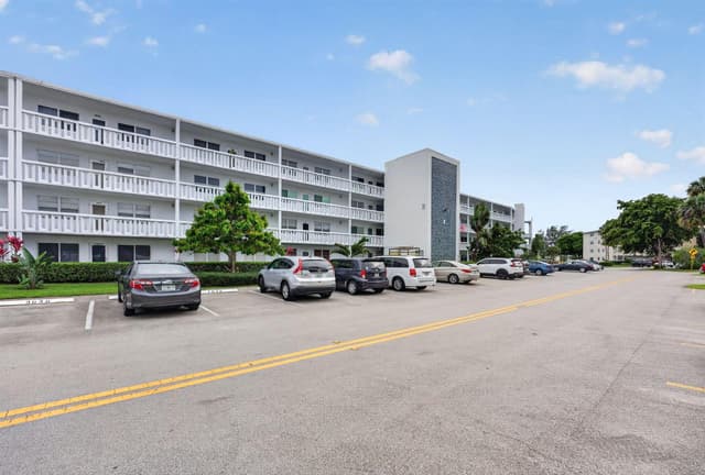 1025 Ventnor # H, Deerfield Beach FL 33442 - Deerfield Beach, FL - Photo 3