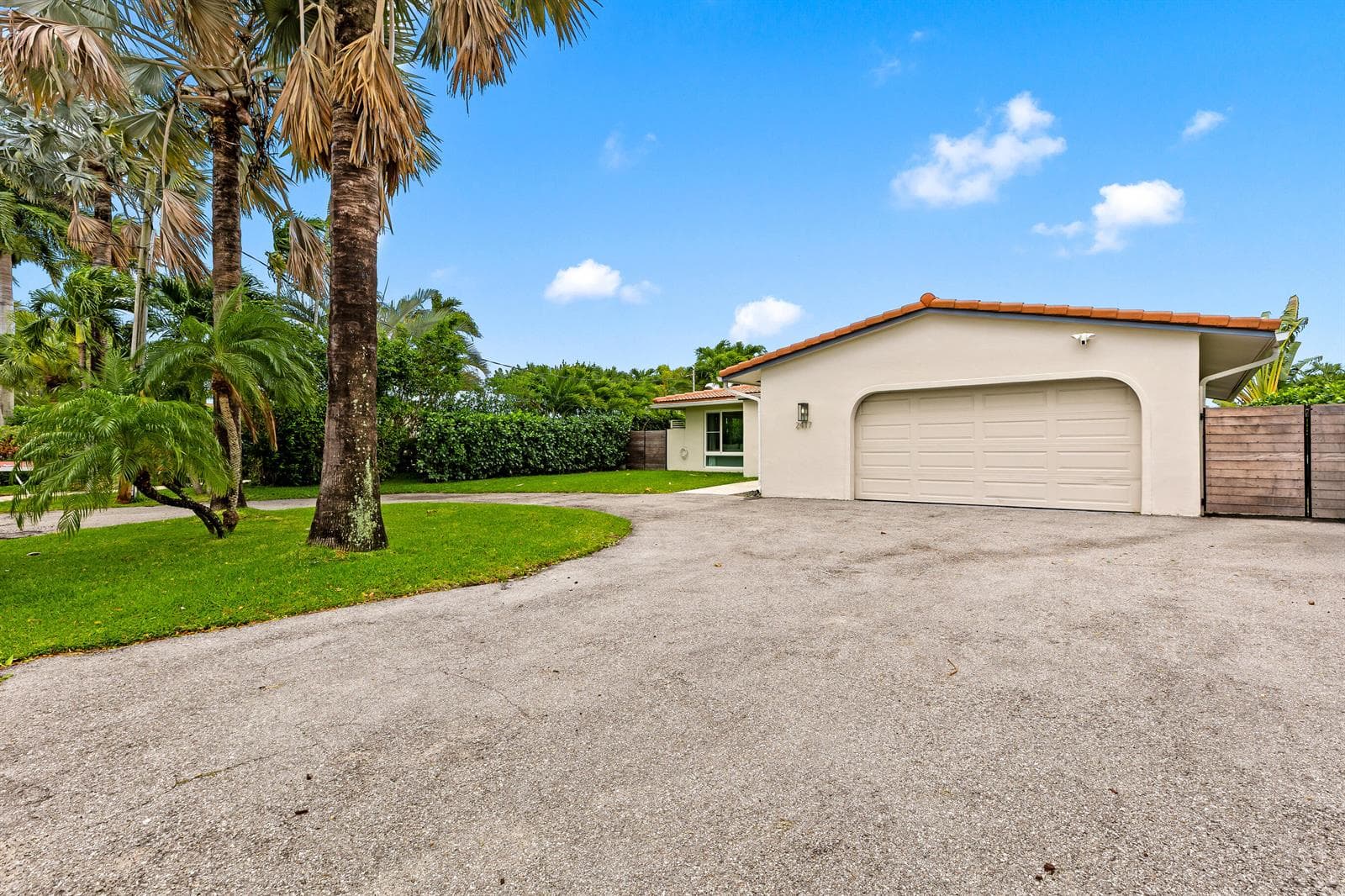 2417 NE 19th Avenue, Wilton Manors FL 33305 - Wilton Manors, FL - Photo 1