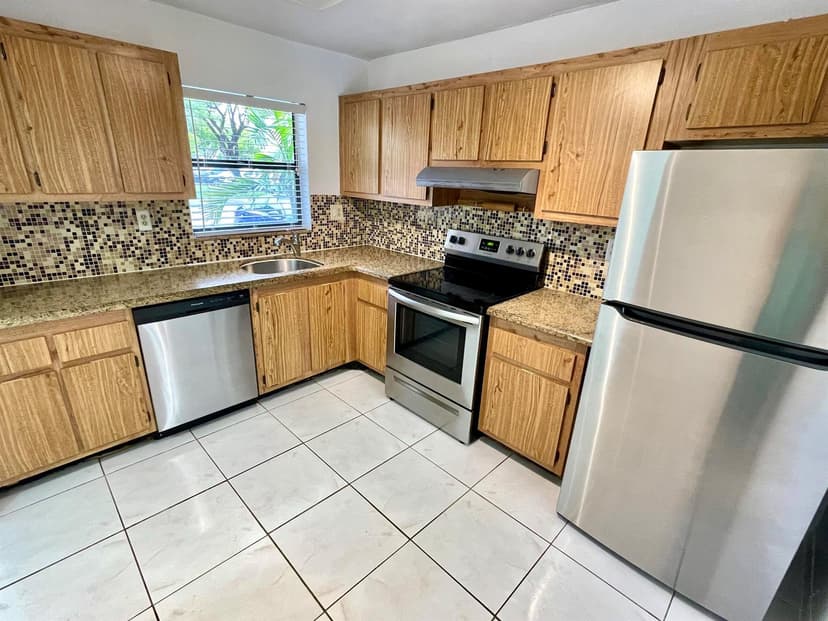 10442 Sunrise Lakes Boulevard # 104, Sunrise FL 33322