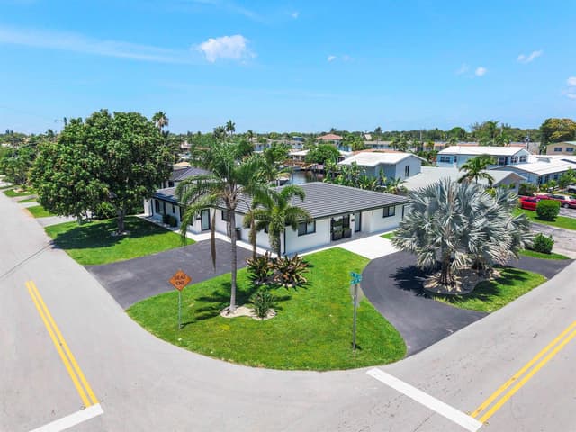 491 SE 19th Avenue, Pompano Beach FL 33060 - Pompano Beach, FL - Photo 2