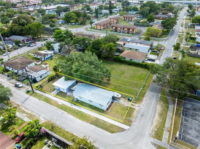 2406 NW 67th St, Miami FL 33147 - Miami, FL - Photo 6