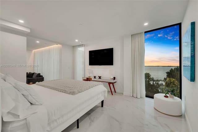 11 Century Ln, Miami Beach FL 33139 - Miami Beach, FL - Photo 5