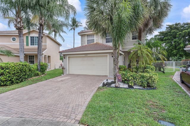 5120 Crescent Moon Drive, FL 33463 - Photo 6