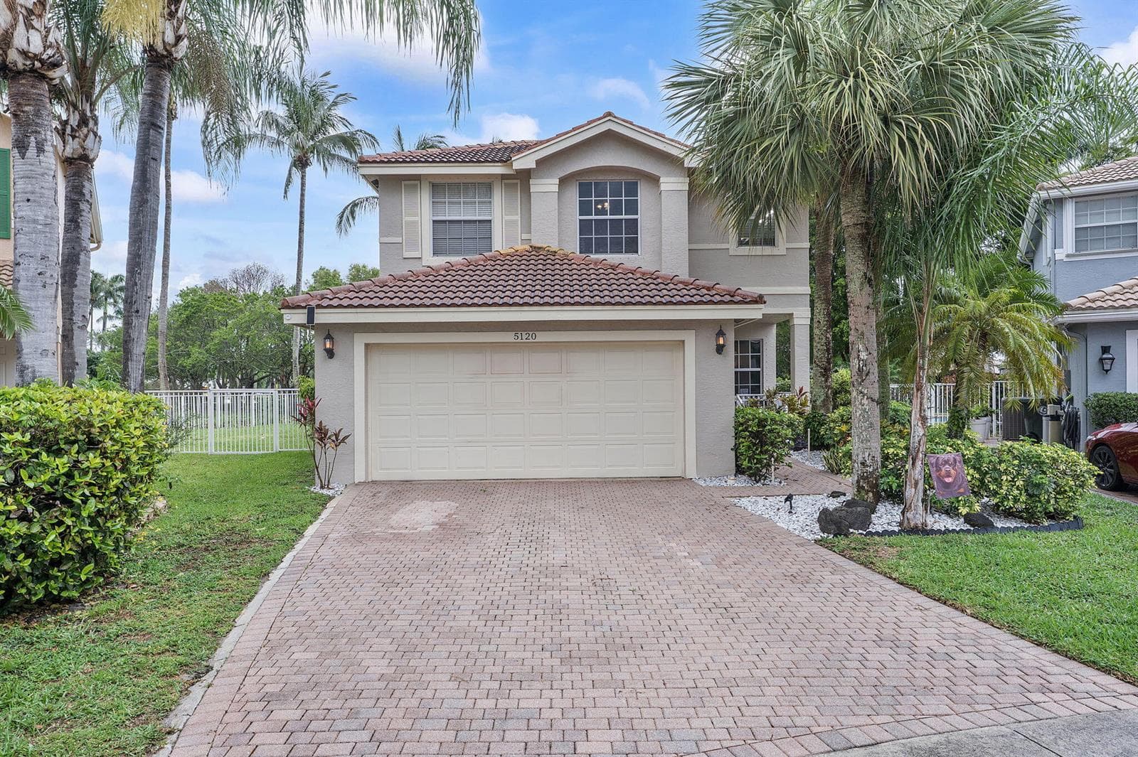 5120 Crescent Moon Drive, FL 33463 - Photo 1