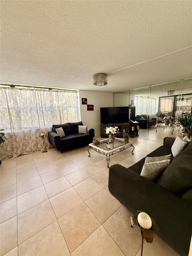 20381 NE 30th Ave # 7, Aventura FL 33180 - Aventura, FL - Photo 2