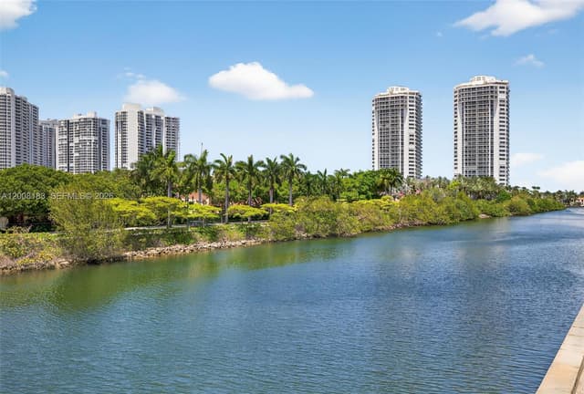 3675 N Country Club Dr # 410, Aventura FL 33180 - Aventura, FL - Photo 7